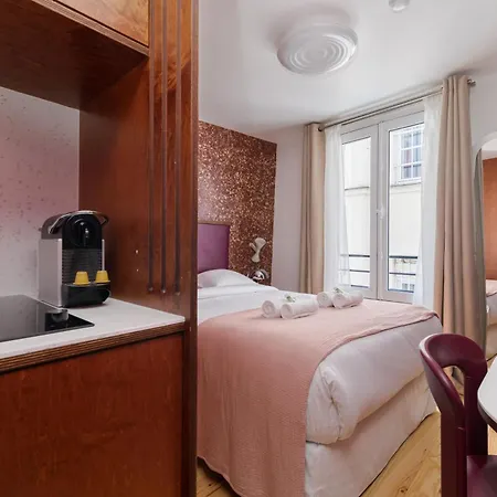 La Belle - Marais Apartment